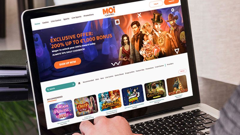 Moi Casino spil-side på den bærbare computerskærm