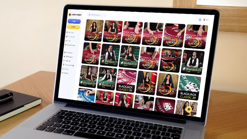 Luckystart Casino Live-blackjack spilside på den bærbare computerskærm